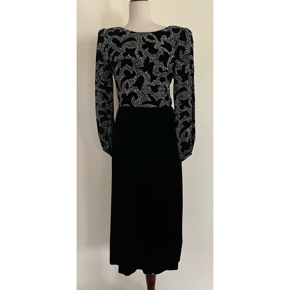 Vintage Ricki Lang for NUIT Black Velvet And Silver Sparkle Evening Gown V Back
